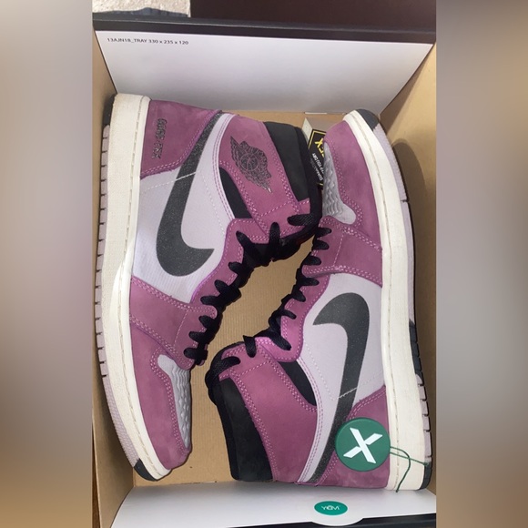 Air Jordan 1 High Element Gore-Tex Berry - Picture 5 of 7